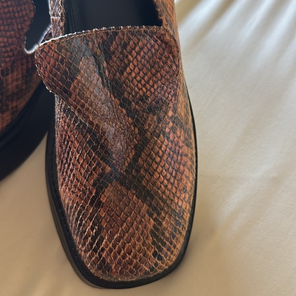 ASOS Woman’s Slip On Brown Snakeskin Platform Loafers - Picture 4 of 10